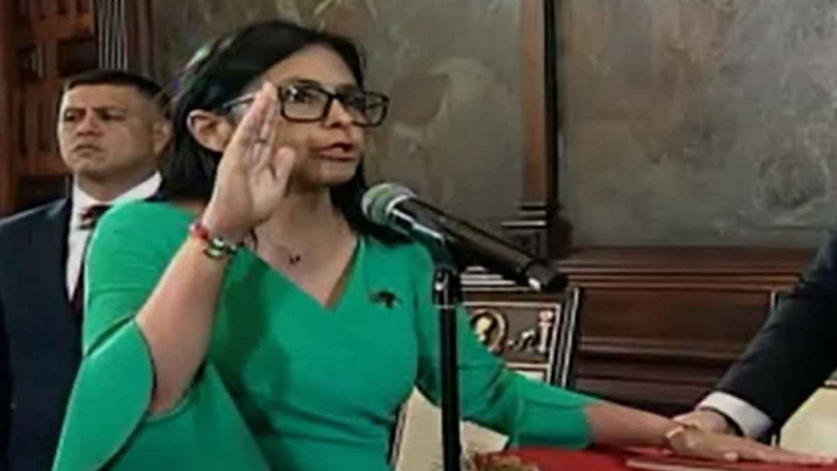 Delcy Rodriguez jura como mandataria encargada de Venezuela